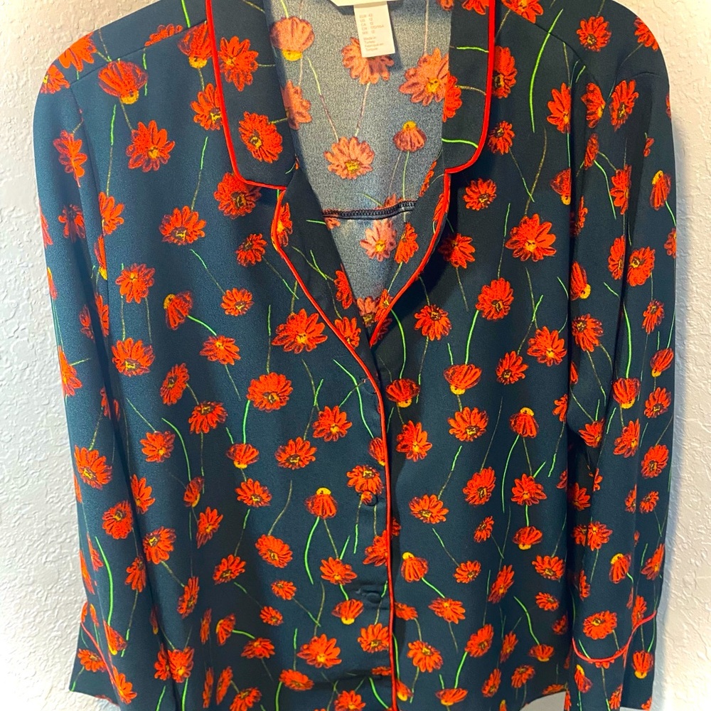 H&M Long Sleeve Black and Red Poppy Print Top.